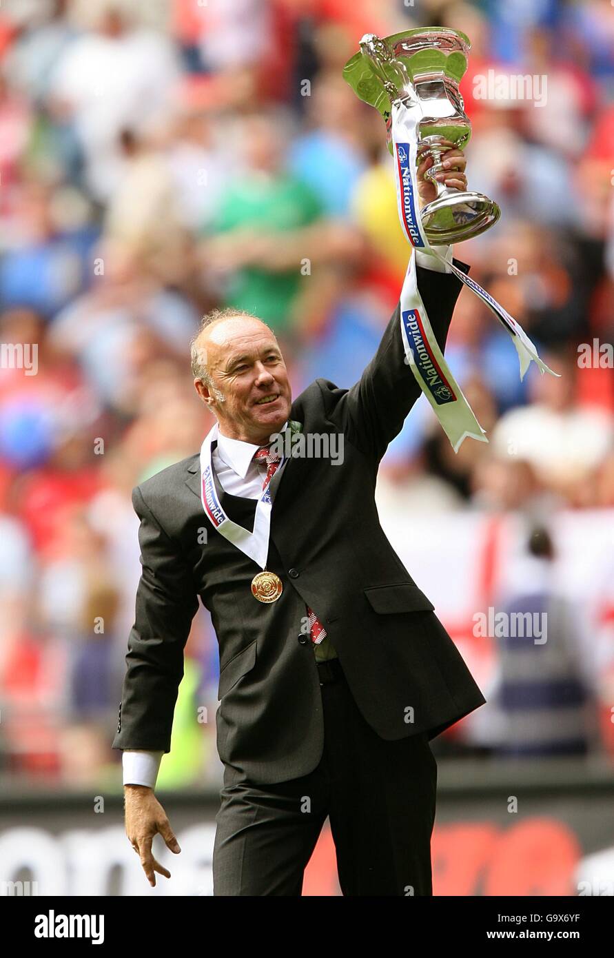 Soccer - Nationwide Conference - Play Off Final - Exeter City v Morecambe - Wembley Stadium Stock Photo