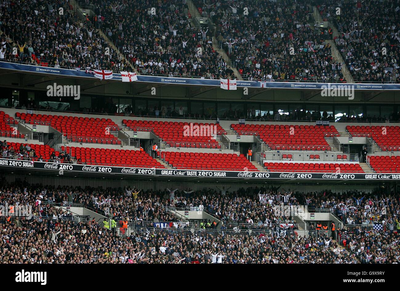 Soccer - Coca-Cola Football League Championship - Play Off Final - Derby County v West Bromwich Albion - Wembley. A Block of empty seat during the Play Off Final at Wembley Stadium Stock Photo