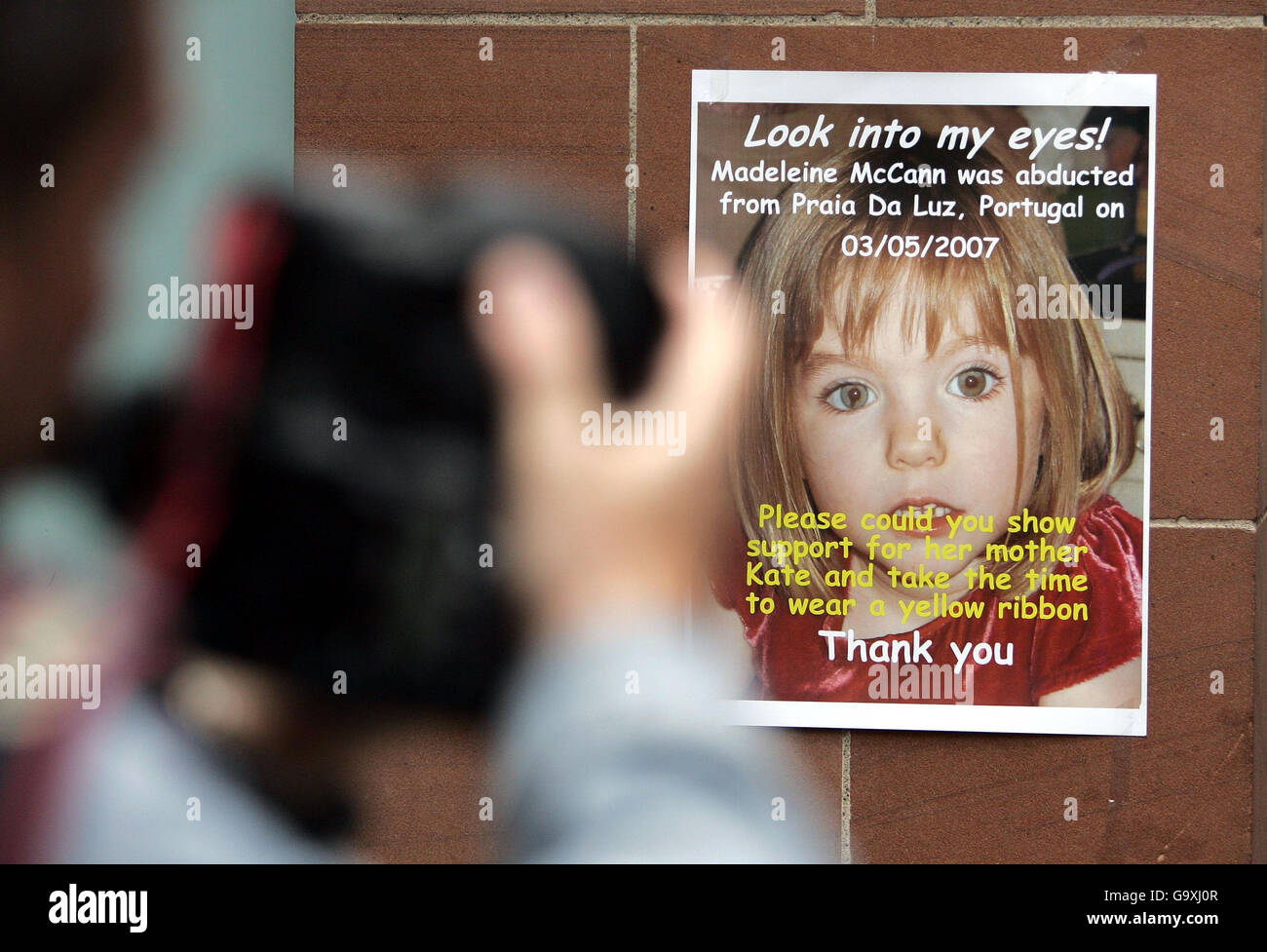 Poster showing missing girl madeleine is photographed in glasgow hires