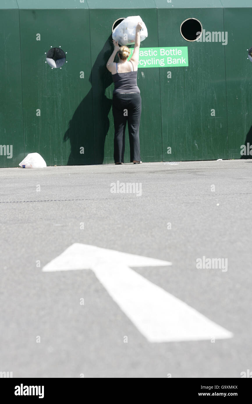 Environment stock. Recycling at a Tesco Recycling centre in Bristol
