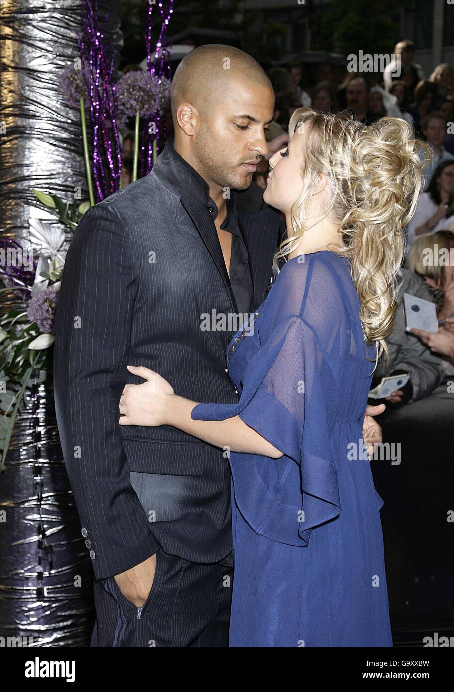 Hollyoaks actor ricky whittle carley stenson arrive british soap awards