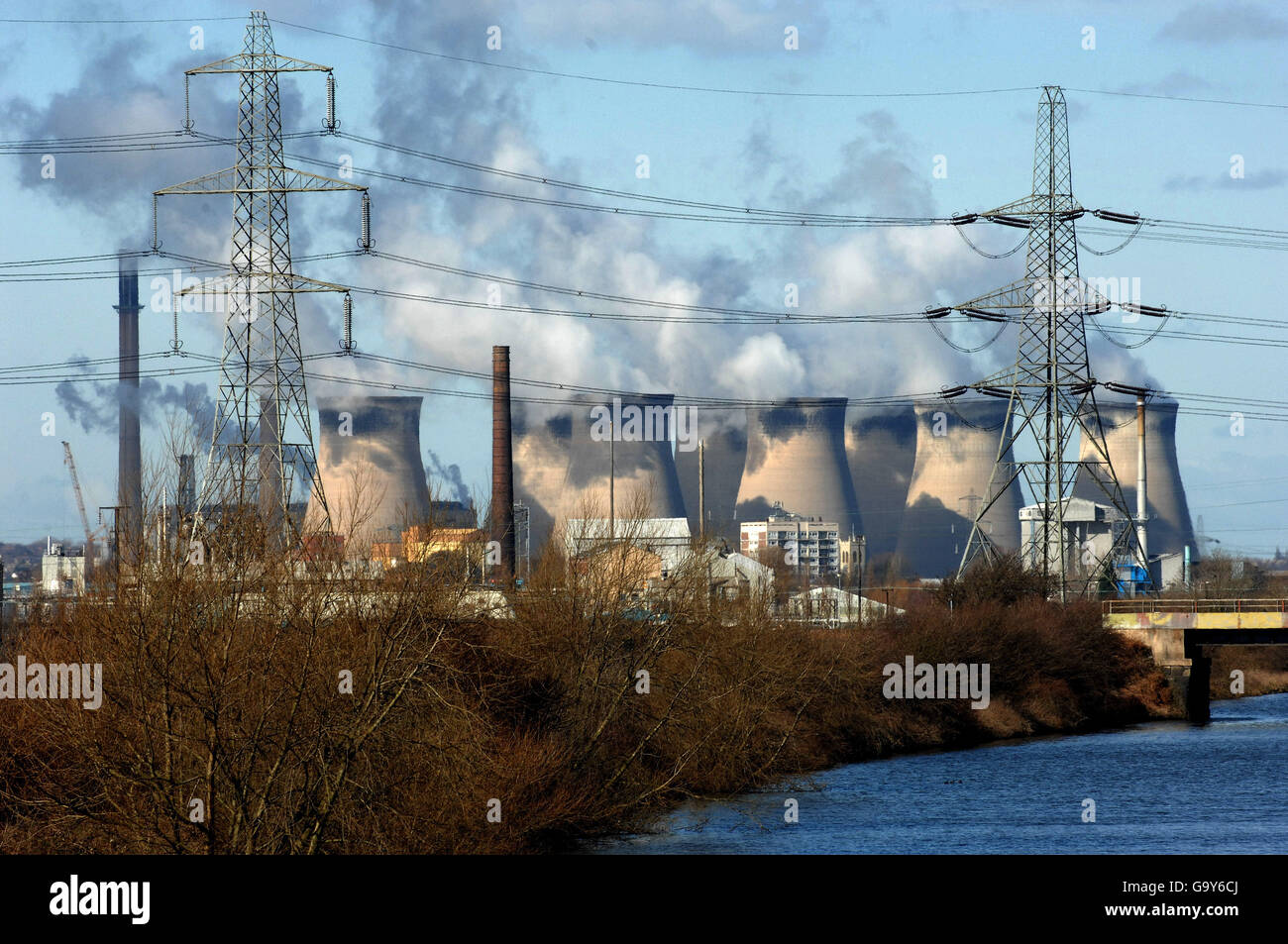 Scottish southern electricity hires stock photography and images Alamy
