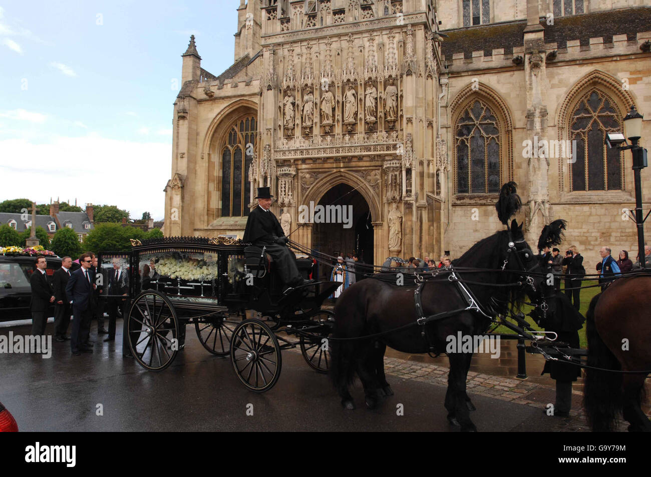 Funeral Of Isabella Blow Stock Photo: 109392576 - Alamy