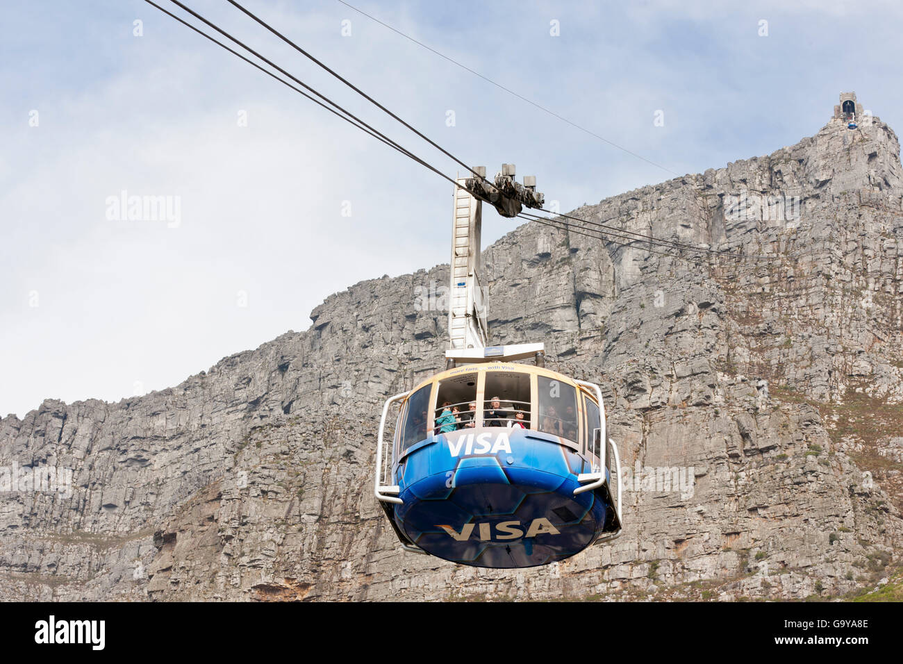 Overhead cable car to the top of Table Mountain, Cape Town, South Africa Stock Photo