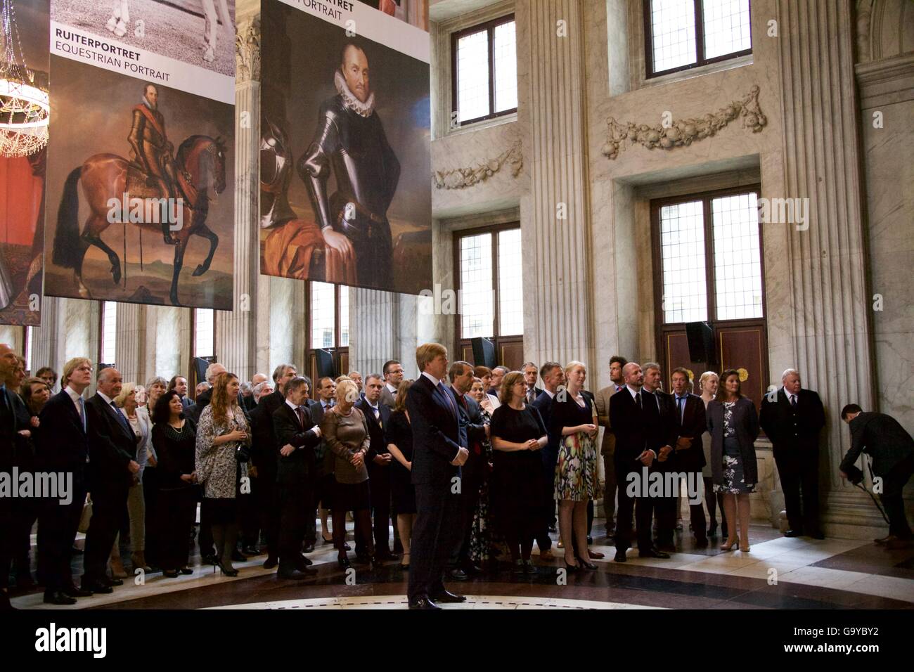 Amsterdam. 1st July, 2016. Dutch King Willem-Alexander(C) attends the opening ceremony of an exhibition on royal portraits at the National hall of the Royal Palace in Amsterdam, the Netherlands on July 1, 2016. The Dutch King Willem-Alexander opened the exhibition 'Dynasty, portraits of Oranje Nassau' here on Friday. © Sylvia Lederer/Xinhua/Alamy Live News Stock Photo