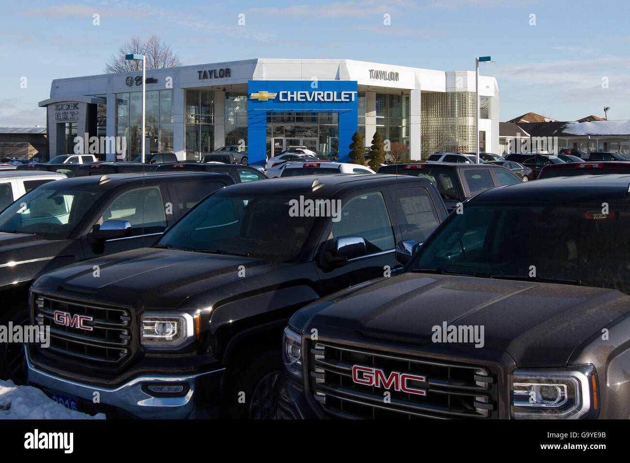 Kingston, Ontario, CANADA. 6th Jan, 2016. The General Motors dealership in Kingston, Ont., on Wednesday Jan. 6, 2016. © Lars Hagberg/ZUMA Wire/Alamy Live News Stock Photo