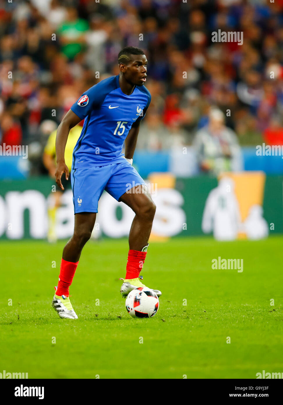 Paris, France. 3rd July, 2016. Paul POGBA, FRA 15 drives the ball, action,  full-size, FRANCE - ICELAND 5-2 Quarterfinal ,Football European  Championships EURO at 03 rd of July, 2016 in Paris, Stade