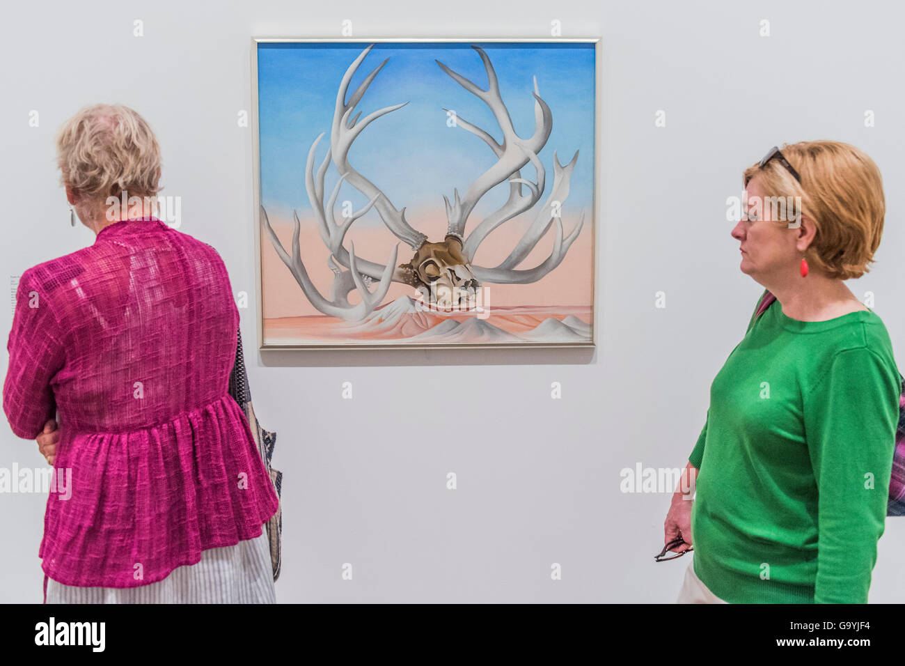 Tate Modern, London, UK. 04th July, 2016. From the Far Away, Nearby 1937 - Georgia O’Keeffe a new exhibition at the Tate Modern, London. It runs from 6 July until 30 October 2016. Credit:  Guy Bell/Alamy Live News Stock Photo