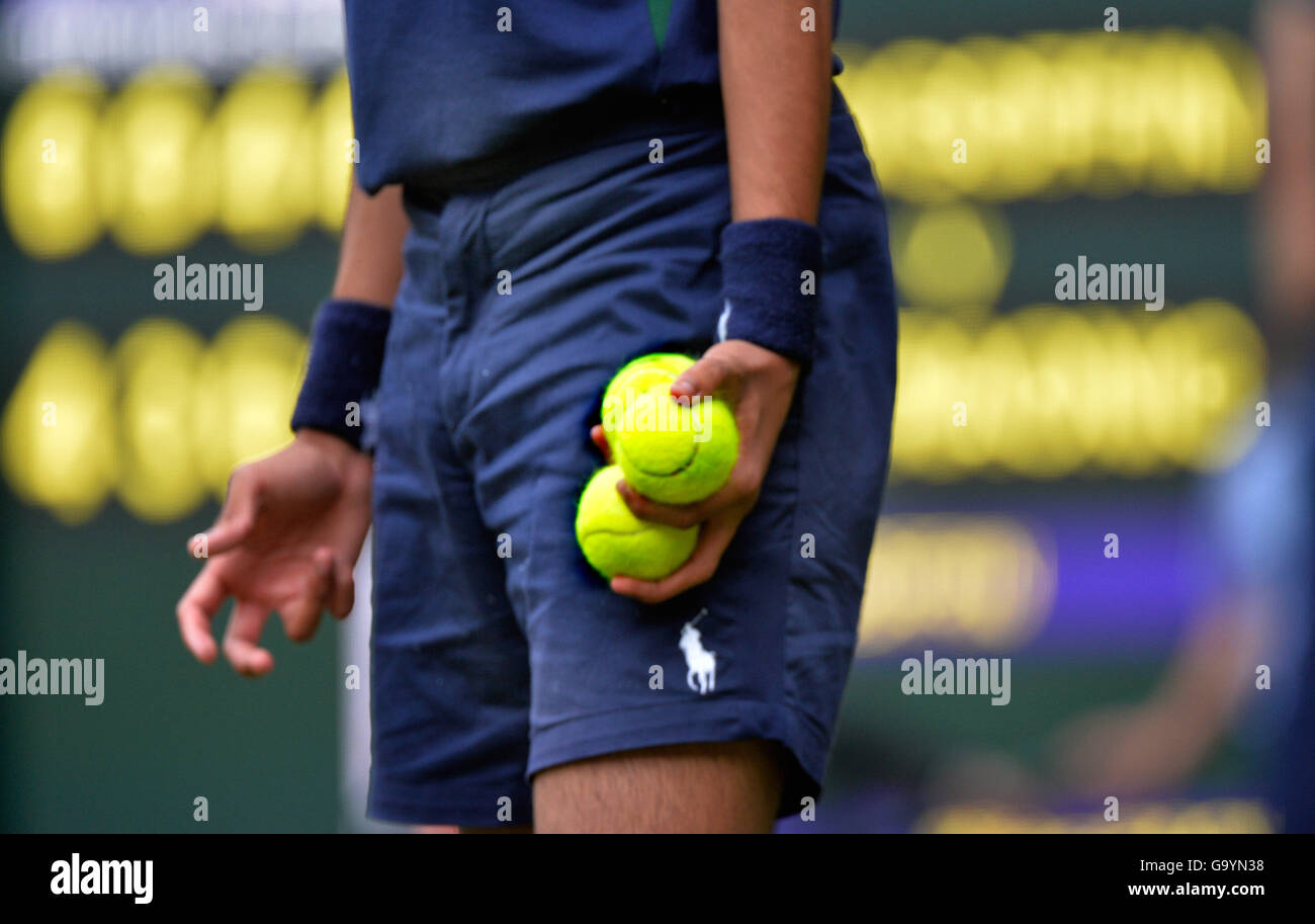 London, UK. 4th July, 2016. AELTC Tennis Championships at Wimbledon London UK Credit:  Leo Mason/Alamy Live News Stock Photo