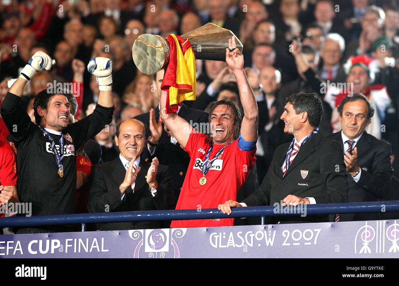 Soccer - UEFA Cup - Final - Espanyol v Sevilla - Hampden Park. captain Javi Navarro lifts the trophy after the Uefa cup on penalties Stock Photo - Alamy
