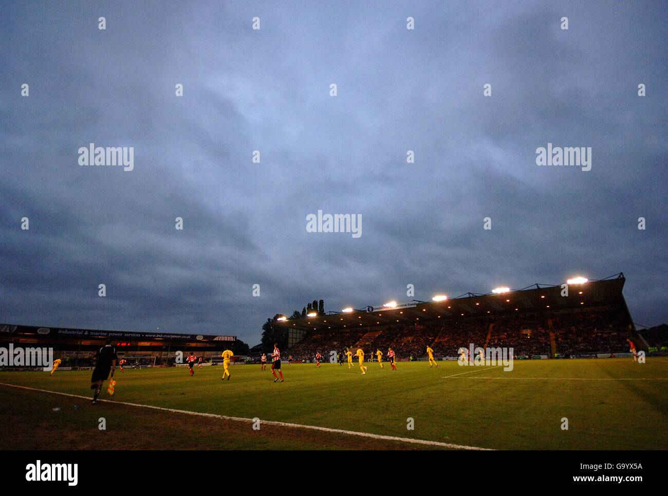 Soccer - Coca-Cola Football League Two - Play Off Semi-Final - Second Leg - Lincoln City v Bristol Rovers - Sincil Bank. General view of the action as the night draws in Stock Photo