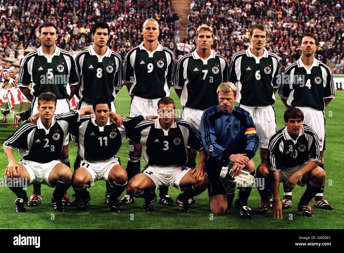 [Imagen: soccer-world-cup-2002-qualifier-group-ni...GA0061.jpg]