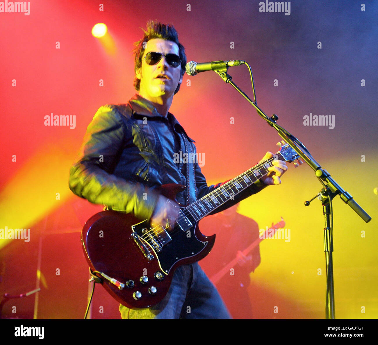The Stereophonics lead singer Kelly Jones performs at the Carling ...