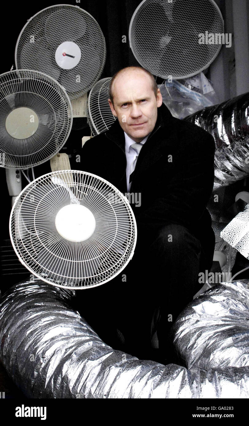 Head of Intelligence Stephen Whitelock with sized cannabis-growing equipment at Strathclyde Police Communications centre in Glasgow. Stock Photo