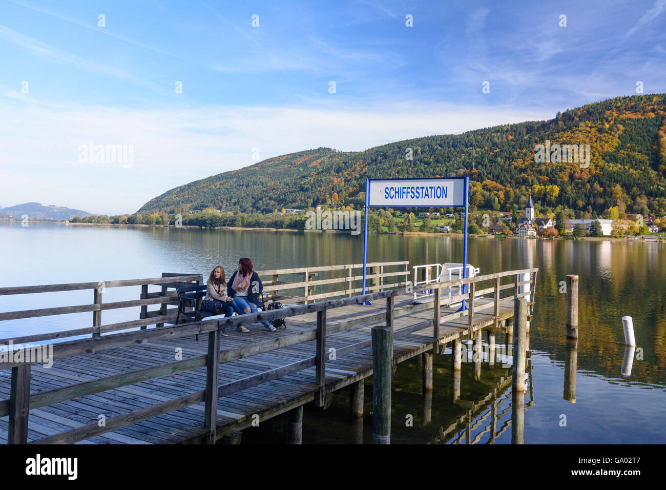 Boat station in Bodensdorf , overlooking Lake Ossiach to town Ossiach, Ossiach, Austria, Kärnten, Carinthia, Stock Photo