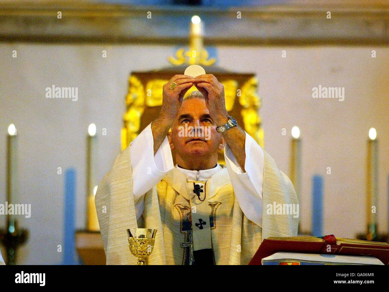Cardinal Keith O'Brien takes the day's Catholic service at St Mary's Cathedral Edinburgh. Stock Photo