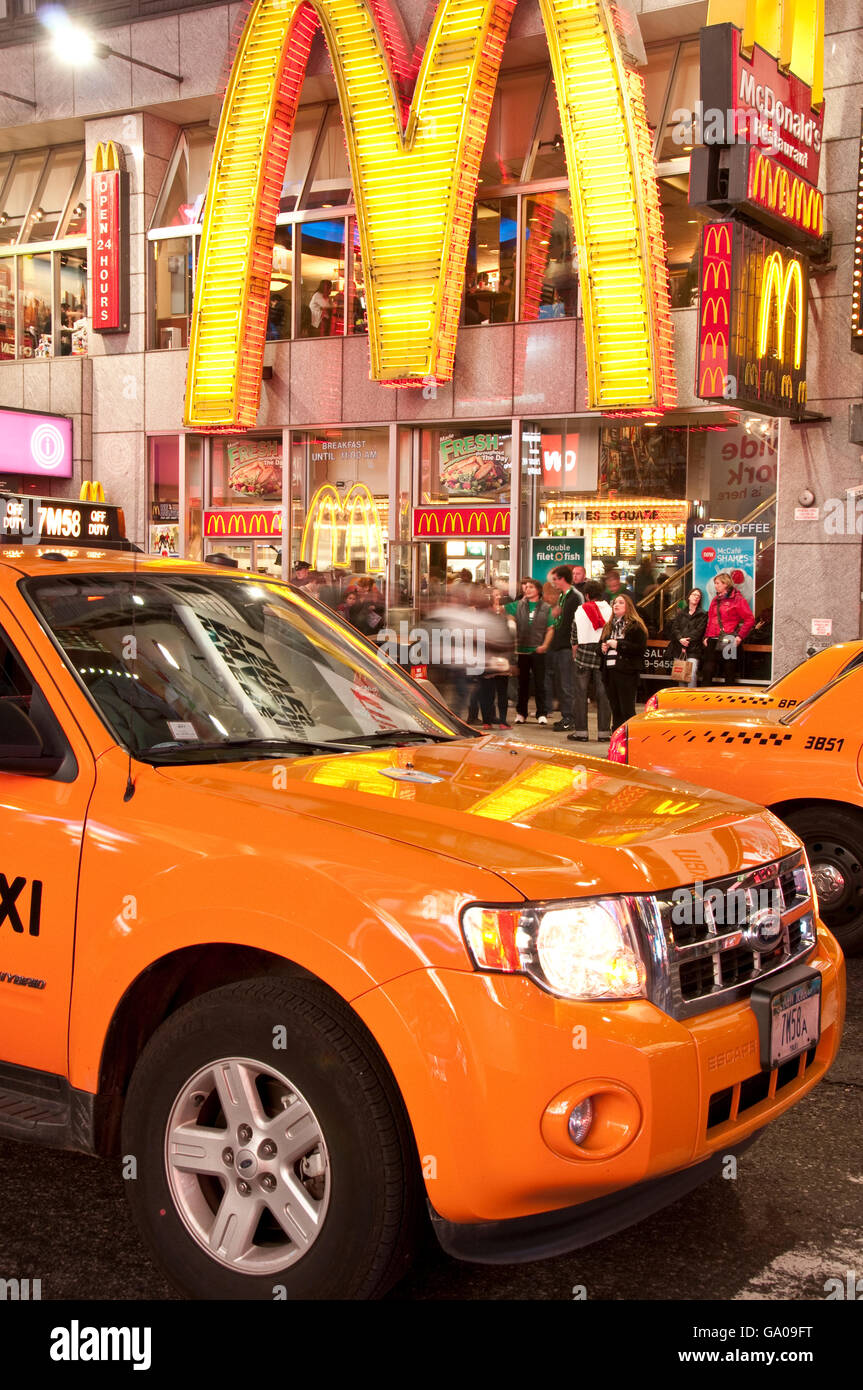 Yellow cab, Times Square, Broadway, 42nd Street, New York City, New