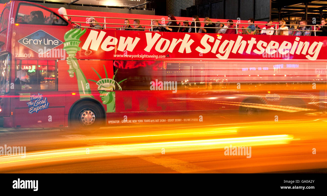 New york city bus blur hi-res stock photography and images - Alamy