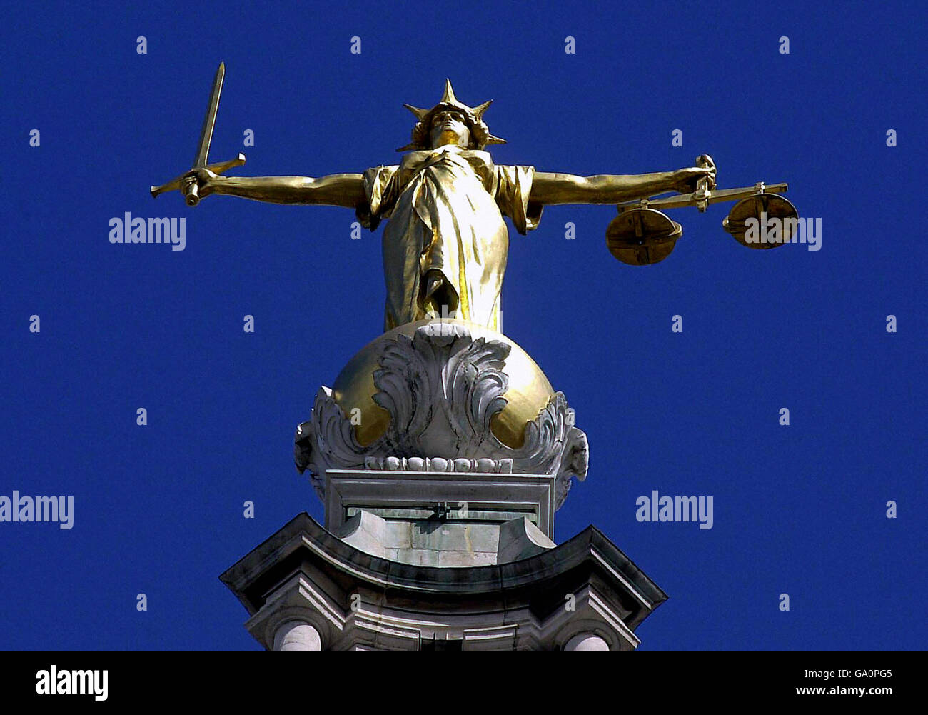 The Scales of Justice on top of the Old Bailey, London Stock Photo Alamy