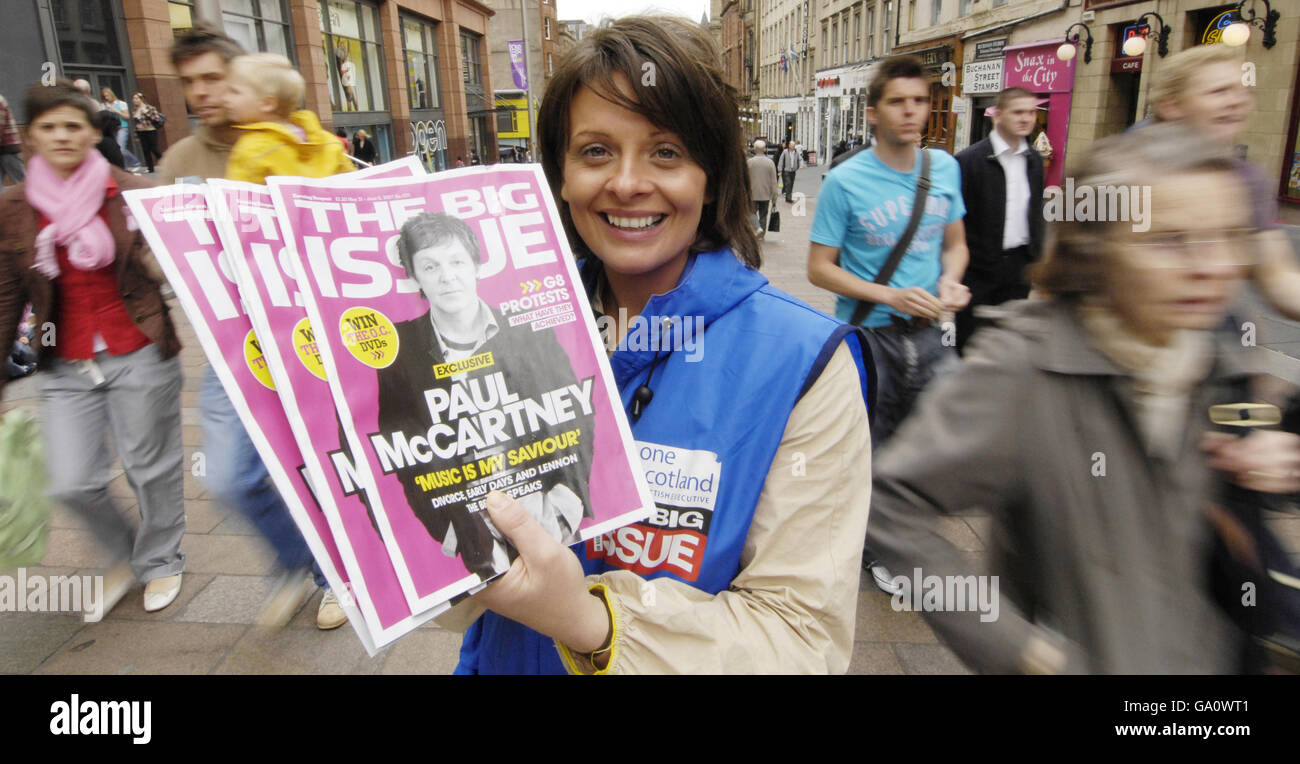 Former Apprentice contestant Sharon McAllister sells the Big Issue magazine on Glasgow's Buchanan Street. Stock Photo