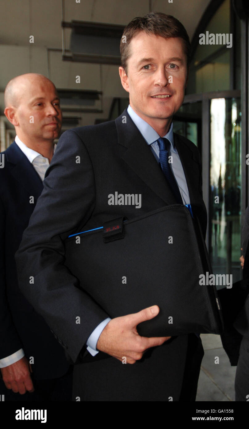 Dominic Murphy of KKR, a private equity company, arrives at Portcullis House, London today for a meeting with the Treasury Select Committee concerning regulation and taxation of the industry. Stock Photo