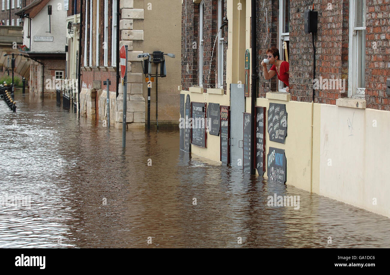 Flooding York City Centre High Resolution Stock Photography and Images ...