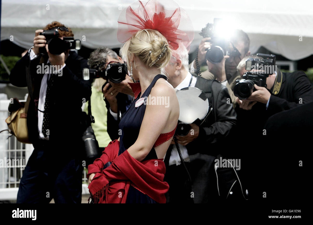 Ascot hat with veil hi-res stock photography and images - Alamy