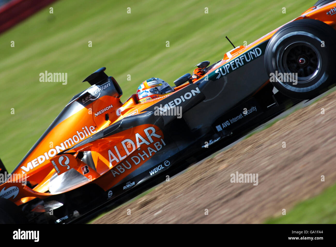 Formula One Motor Racing - Testing - Silverstone. Adrian Sutil of Spyker testing at Silverstone Stock Photo