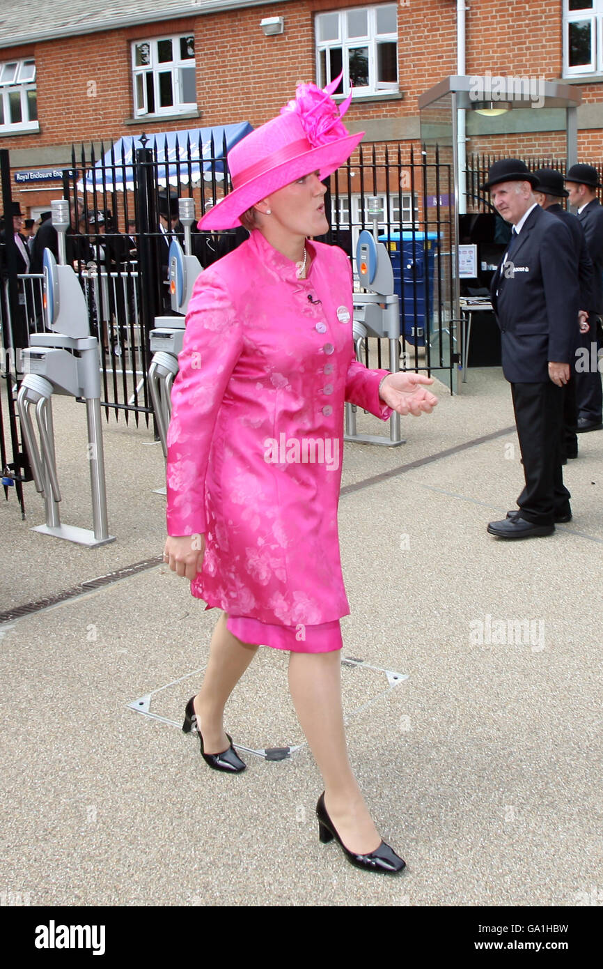 Bbc sports presenter clare balding arrives at the ascot racecourse hi