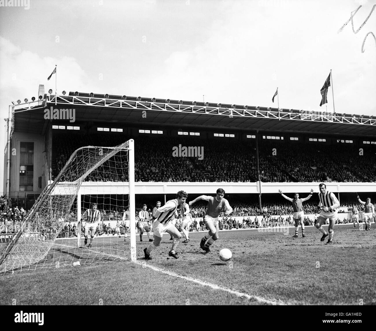 Bobby gould west bromwich hires stock photography and images Alamy