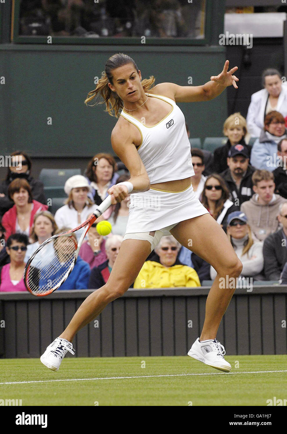 Tennis - Wimbledon Championships 2007 - Day Two - All England Club Stock Photo