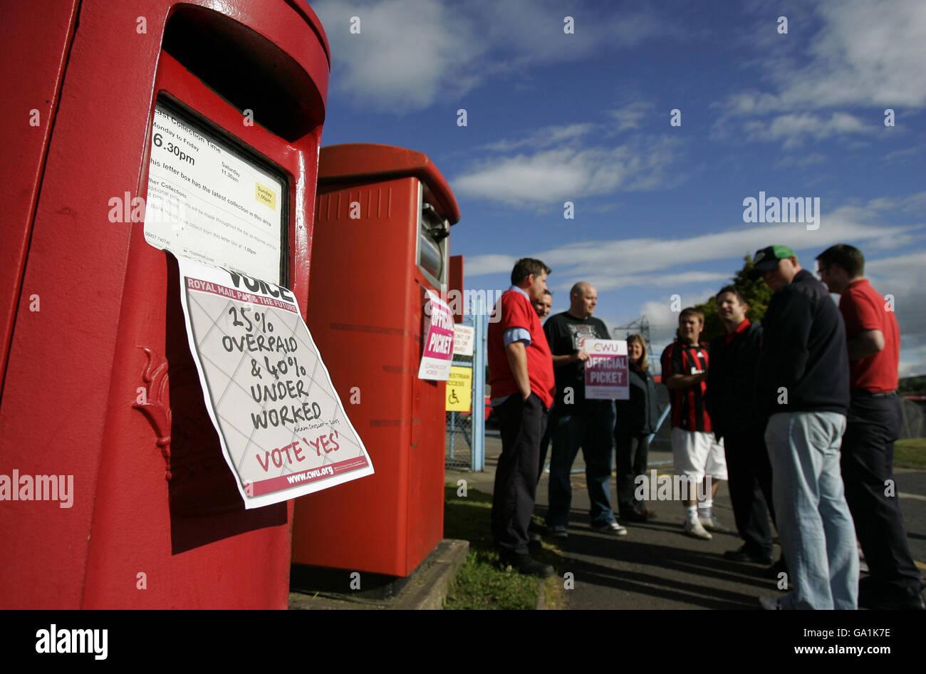National postal workers strike Stock Photo Alamy