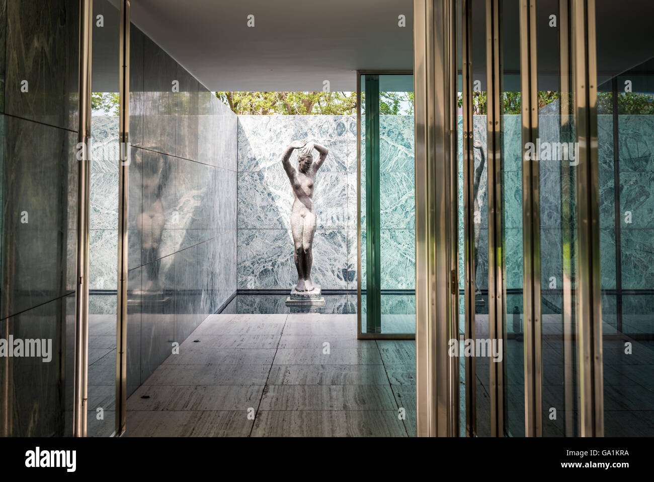 Barcelona Pavilion Mies Stock Photos & Barcelona Pavilion ...