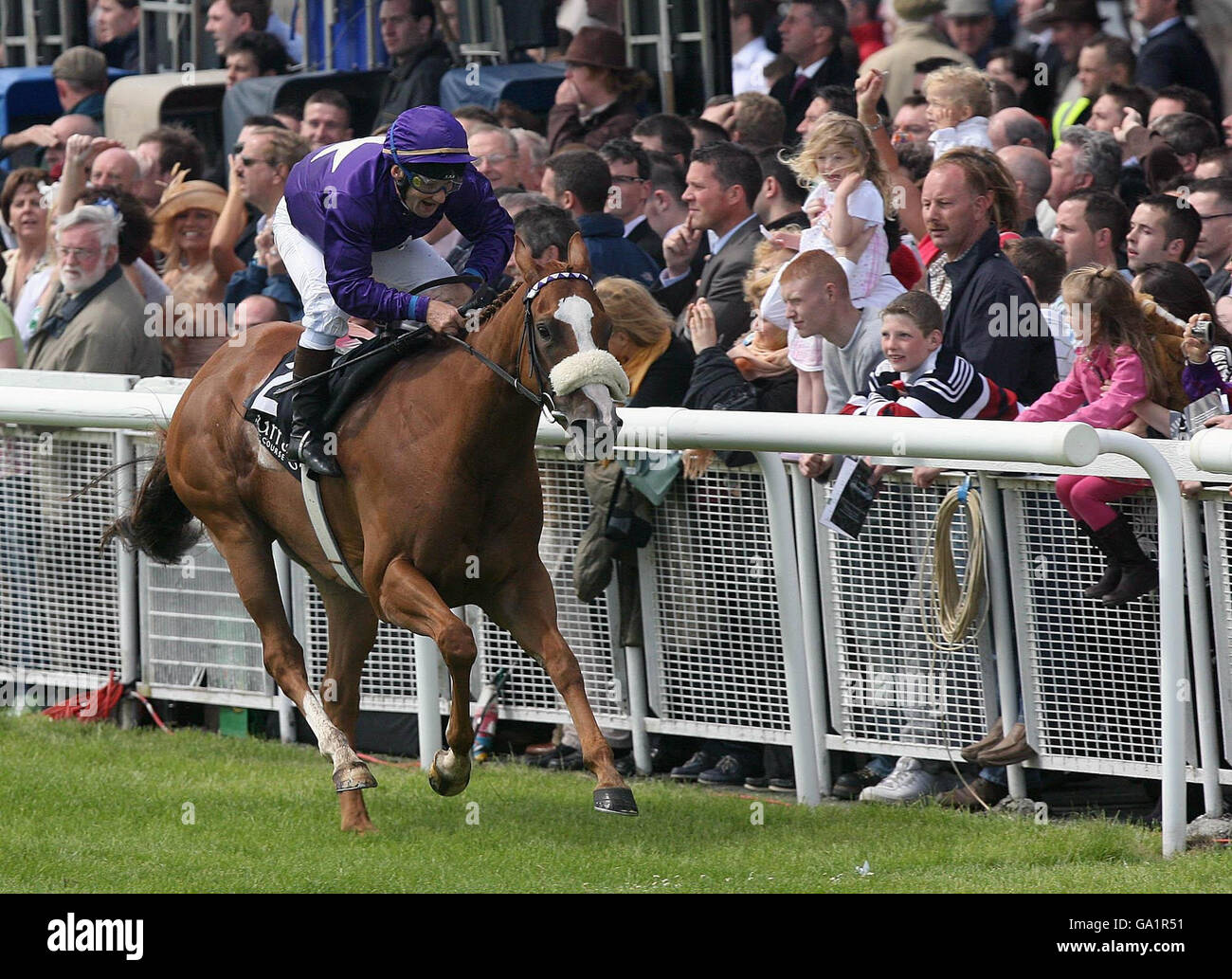 Horse Racing - Audi Derby Saturday - Curragh Racecourse Stock Photo