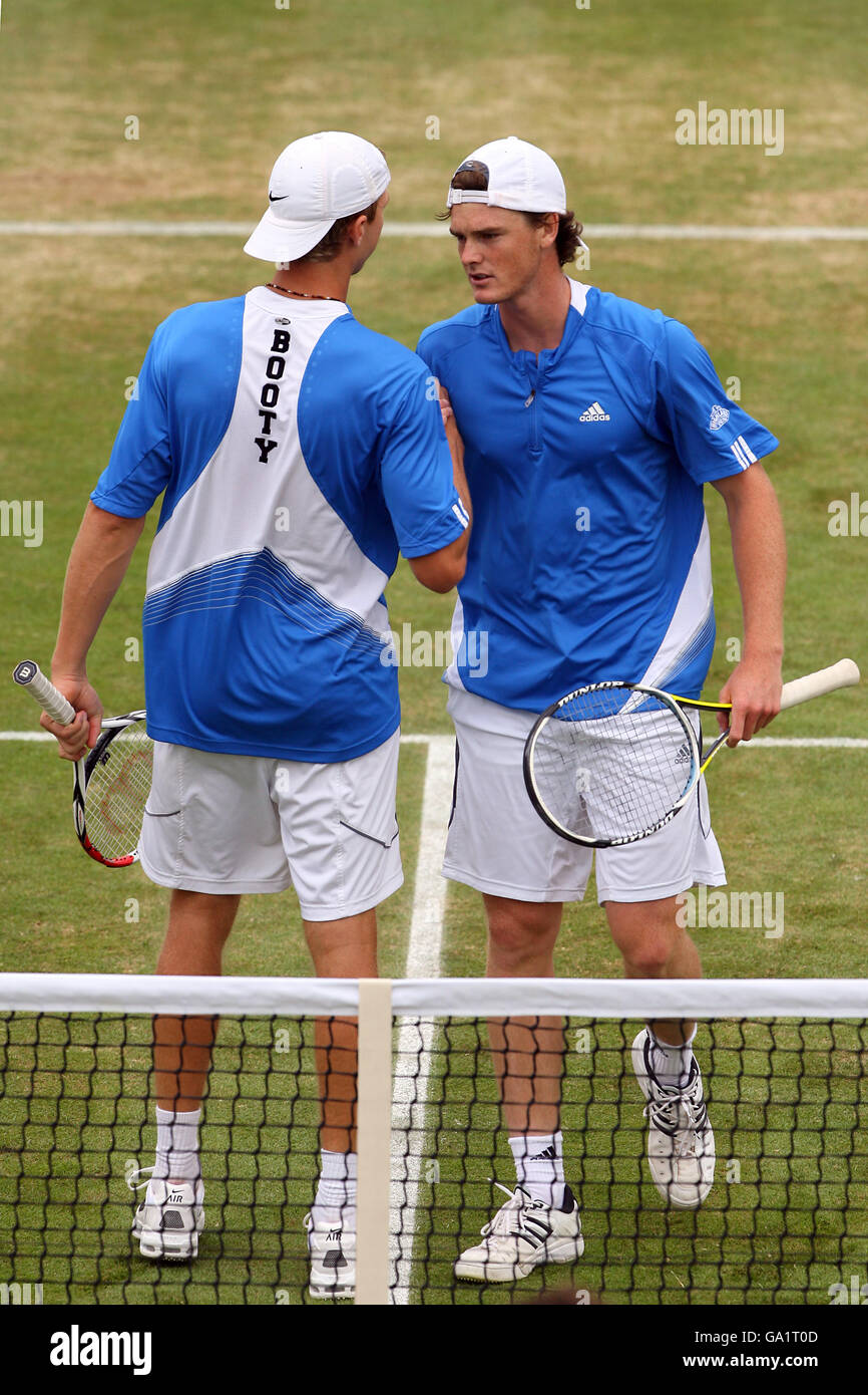 USA's Eric Butorac and Great Britain's Jamie Murray during their doubles  match at the Nottingham Open Stock Photo - Alamy