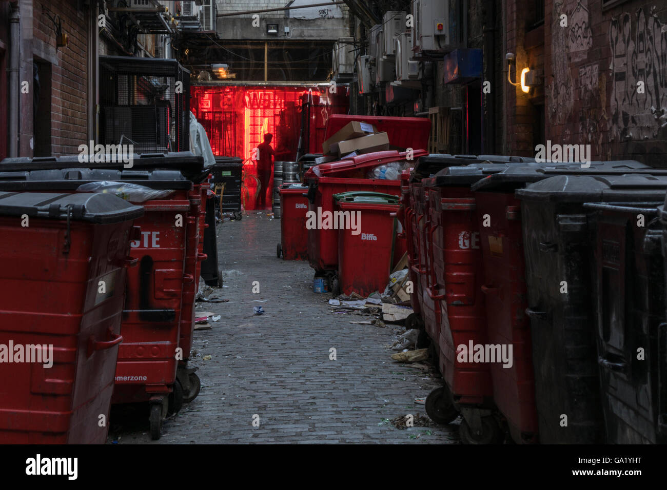 Glasgow bins overflowing hires stock photography and images Alamy