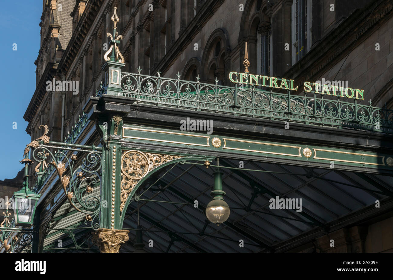 Heritage railway canopies hi-res stock photography and images - Alamy