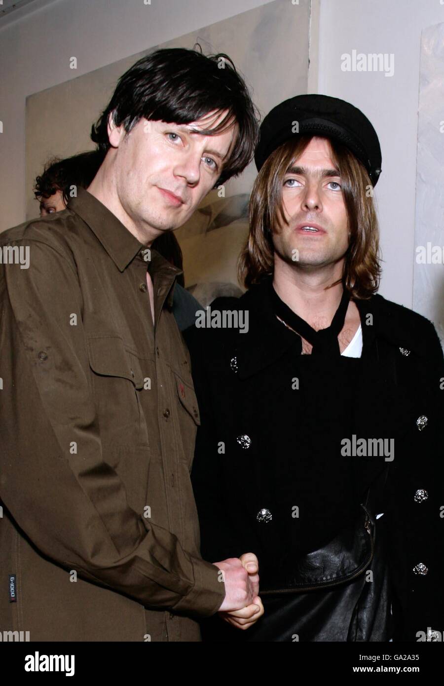 Liam gallagher john squire hi-res stock photography and images - Alamy