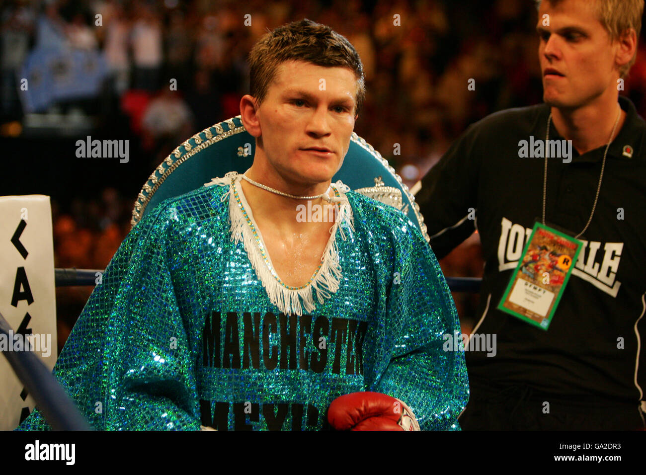 Boxer Ricky Hatton, of England, is introduced before his junior welterweight boxing match against Jose Luis Castillo, of Mexico, in Las Vegas, Saturday, June 23, 2007. Hatton won the fight with a fourth round knockout at the Thomas Mack Centre Las Vegas, Nevada, USA Stock Photo