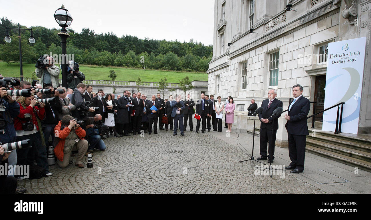 From left, Taoiseach Bertie Ahern and Britain's Prime Minister Gordon ...