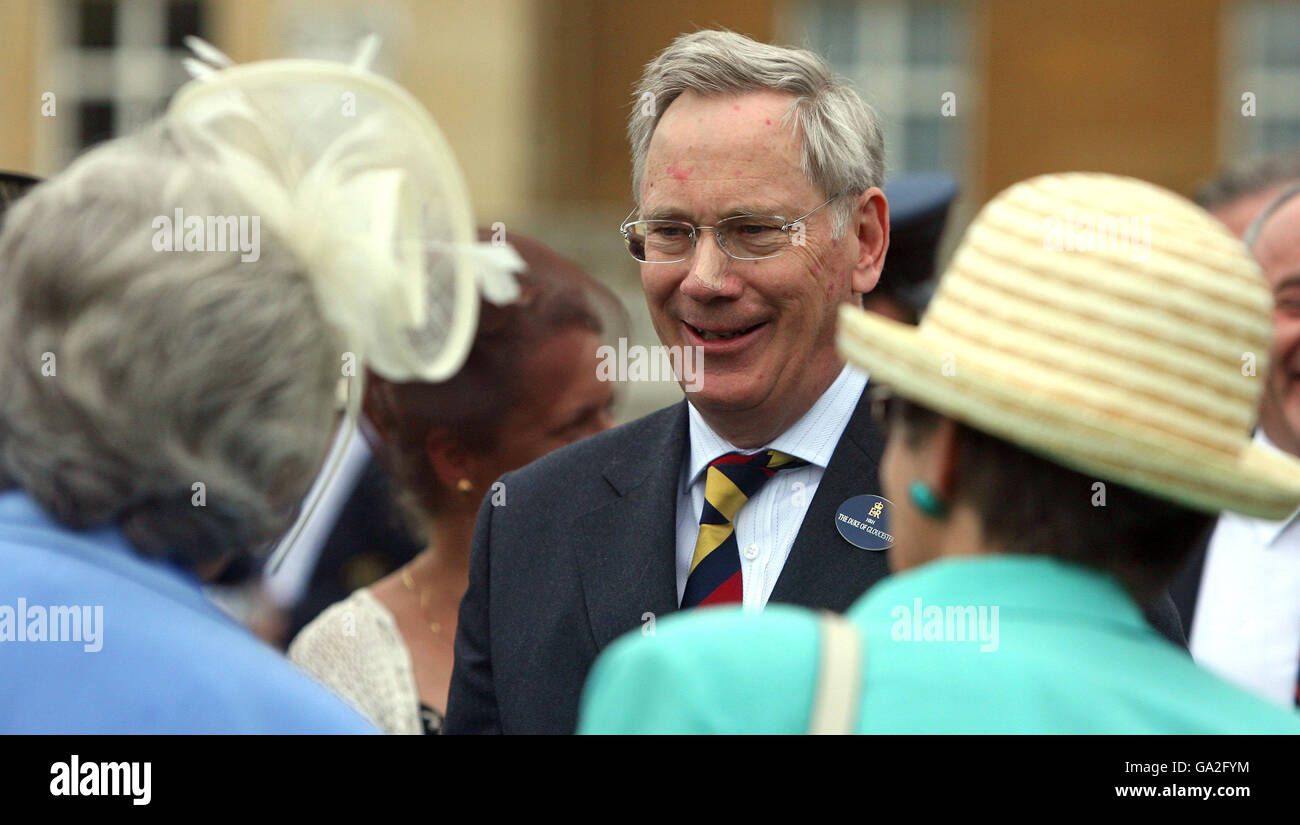 The Duke of Gloucester meets guests at a Garden Party for veterans at Buckingham Palace. Stock Photo