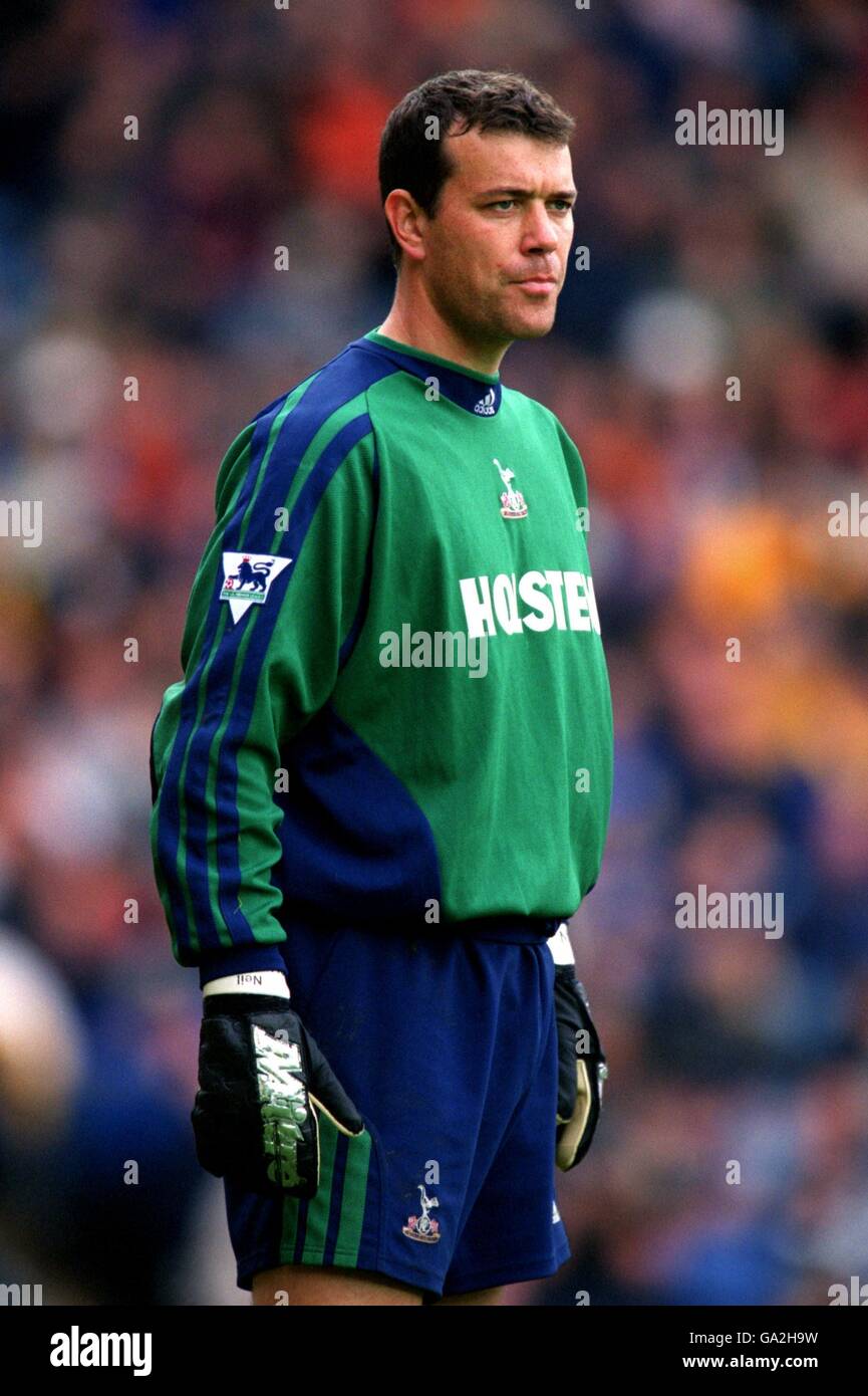 Tottenham hotspur goalkeeper neil sullivan hi-res stock photography and ...