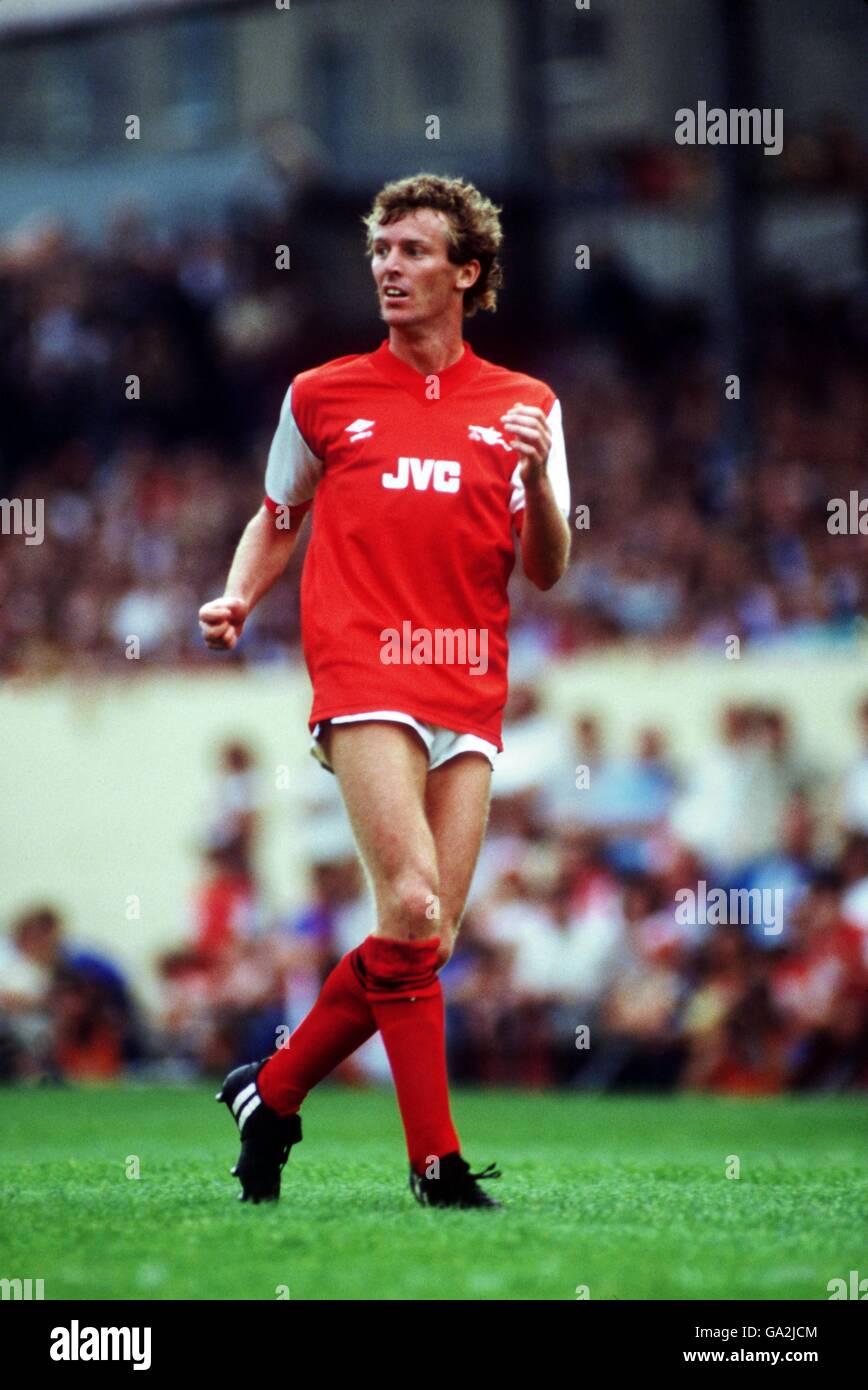 Graham rix arsenal hi-res stock photography and images - Alamy