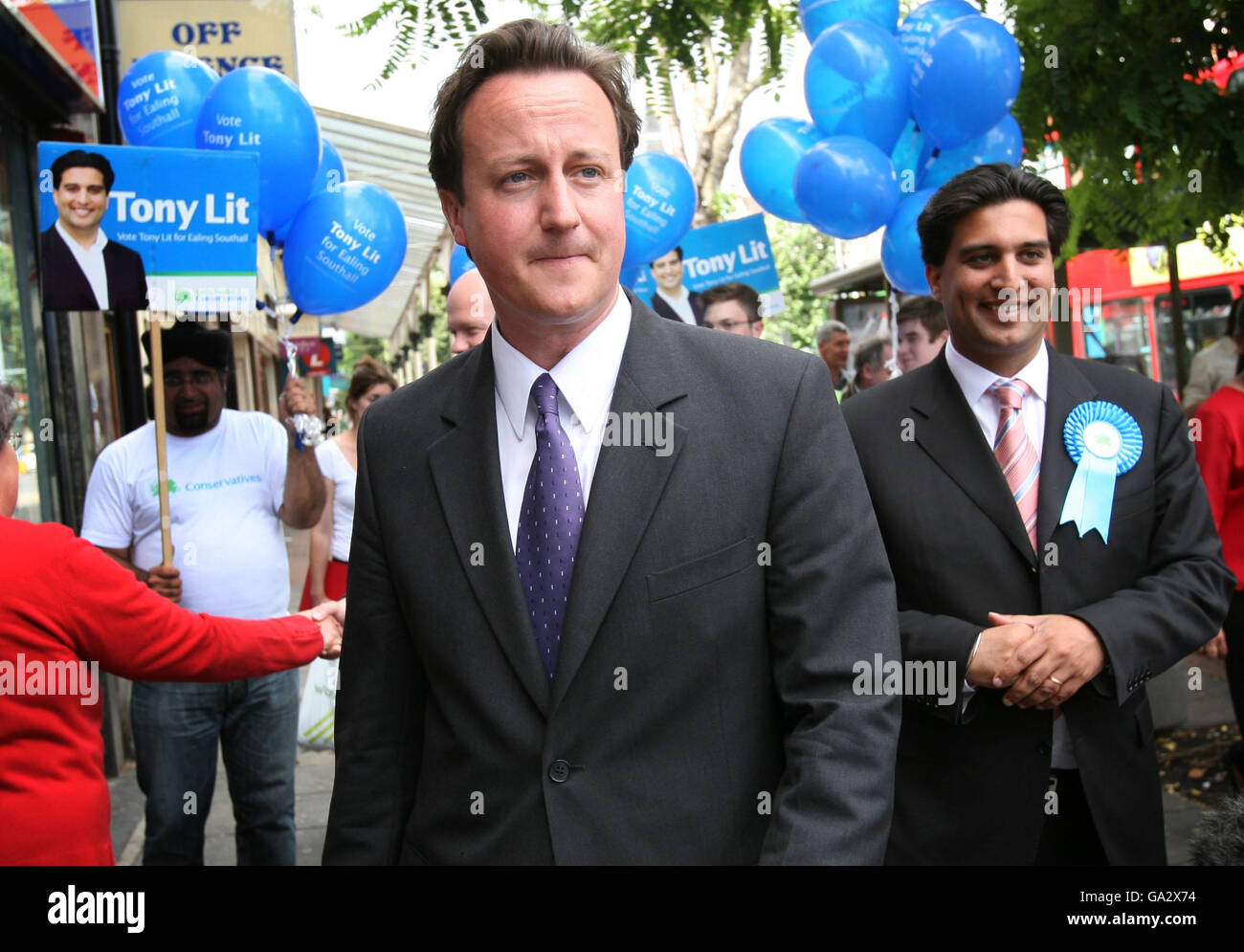David Cameron campaigns in Ealing Stock Photo