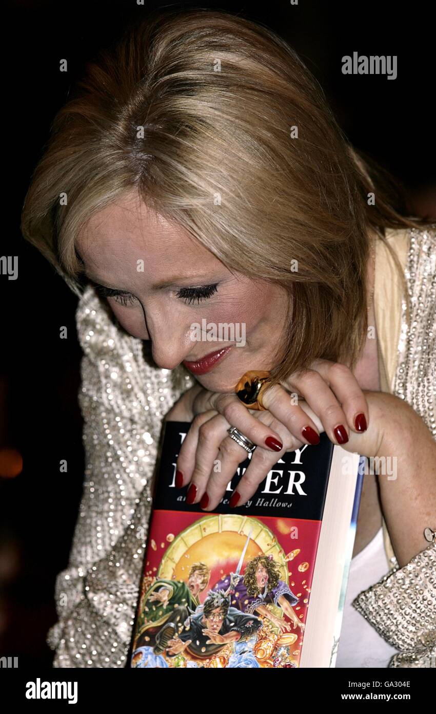 JK Rowling Book Signing London Stock Photo Alamy