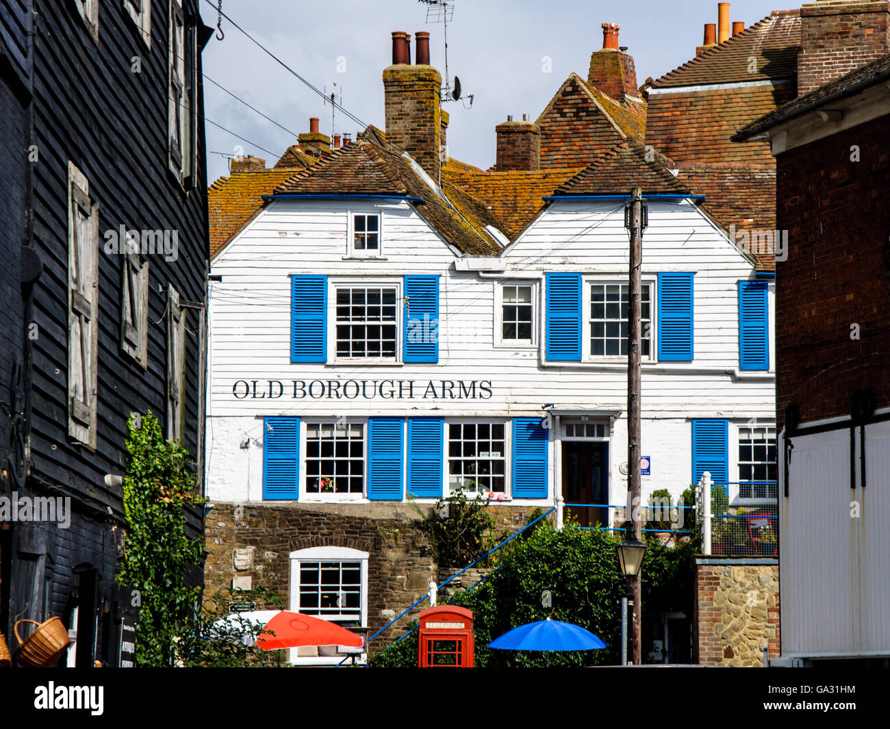 Rye town, Old Borough Arms Hotel in local clapboard and shutters style Stock Photo