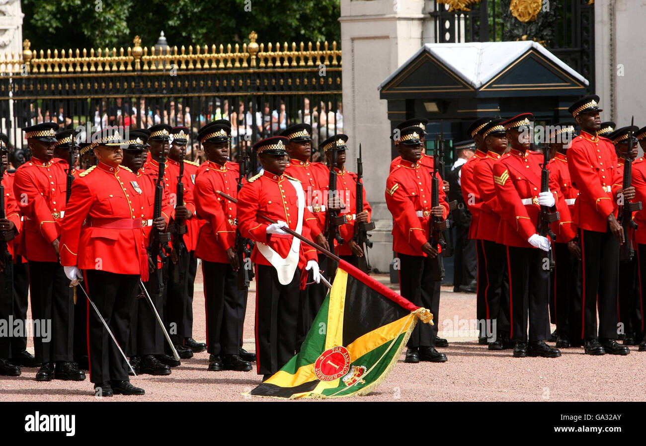 Jamaican Regiment mount the Queen's Guard Stock Photo Alamy