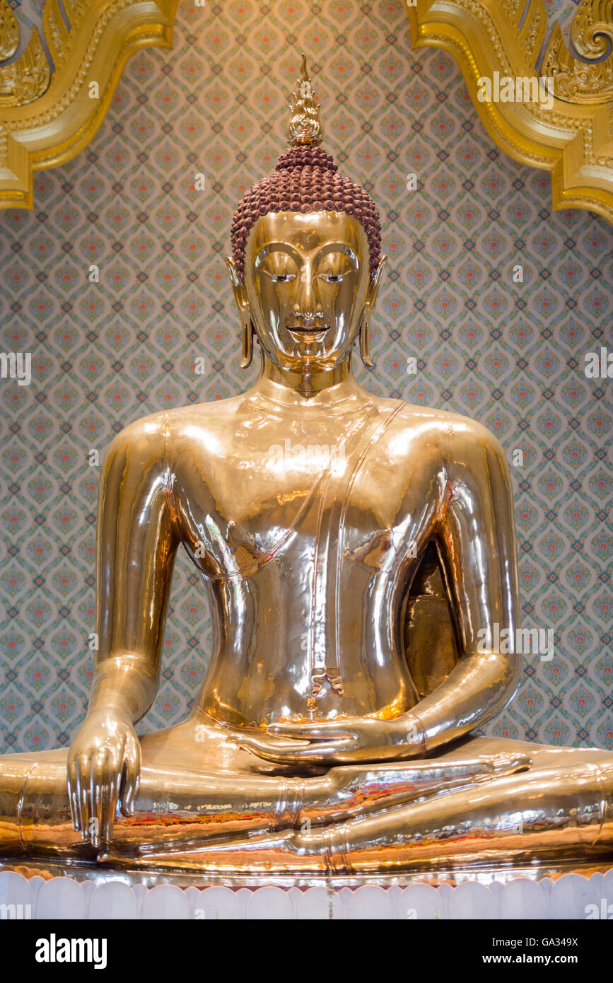 The Gold Buddha at the Temple Wat Traimit in the China Town of Bangkok ...