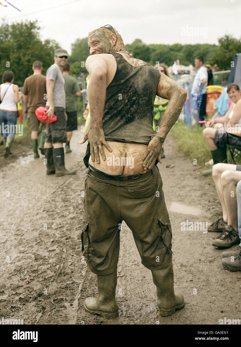 Covered in mud glastonbury hi-res stock photography and images - Alamy