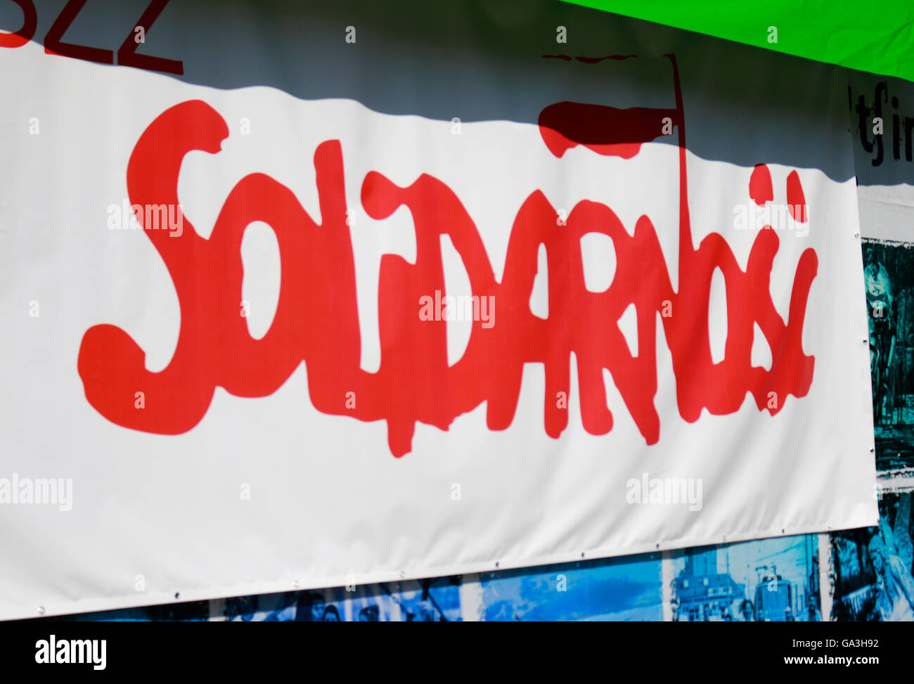 das Logo der Gerwerkschaft "Solidarnosc", Swinemuende, Polen. Stock Photo